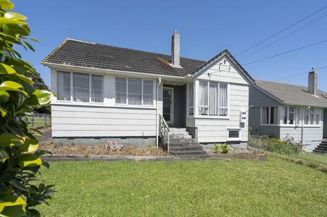 Photo of property in 61 Cook Street, Marfell, New Plymouth, 4310