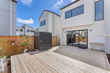 Photo of property in 37 Kairakau Street, Papakura, 2110