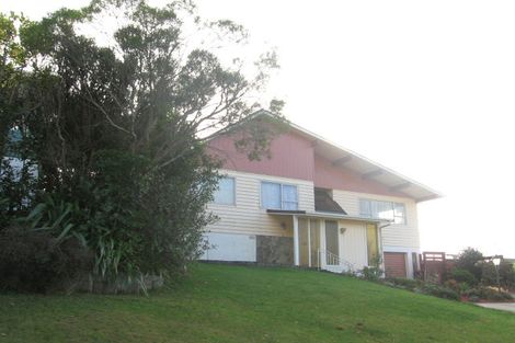 Photo of property in 28 Turriff Crescent, Tawa, Wellington, 5028