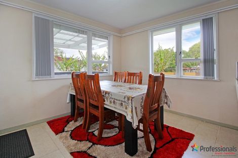 Photo of property in 10 Balnoon Place, Mangere East, Auckland, 2024