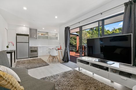 Photo of property in 13/3 The Avenue, Albany, Auckland, 0632