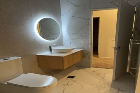 Photo of property in 27f Dawnhaven Drive, Te Atatu Peninsula, Auckland, 0610