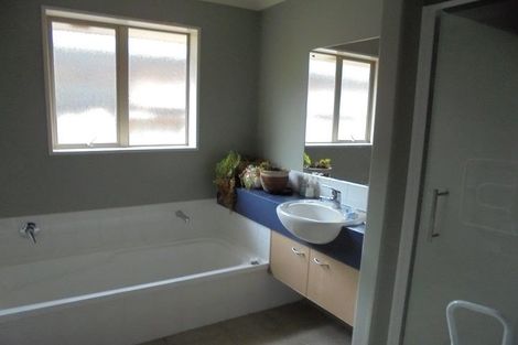 Photo of property in 42 Wiltshire Drive, Huntington, Hamilton, 3210