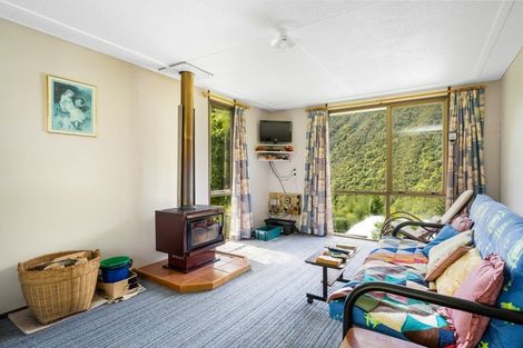 Photo of property in 8 Morepork Lane, Waipori Falls, Outram, 9073