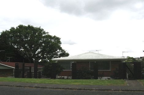 Photo of property in 1/22 Stanaway Street, Hillcrest, Auckland, 0627