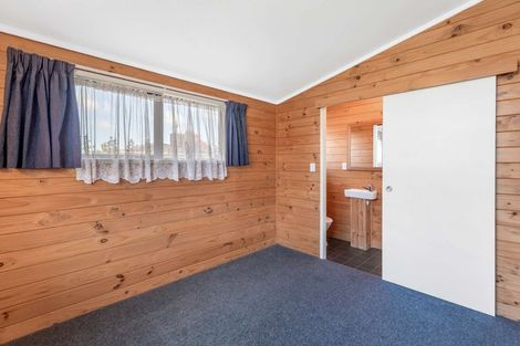 Photo of property in 4 Kebbell Avenue, Levin, 5510