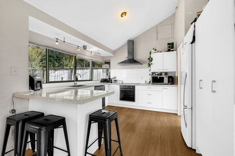 Photo of property in 41 Westpark Drive, West Harbour, Auckland, 0618
