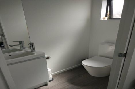 Photo of property in 4e Wattle Road, Sunnyvale, Auckland, 0612