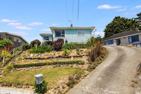 Photo of property in 11 Ngahue Crescent, Elsdon, Porirua, 5022