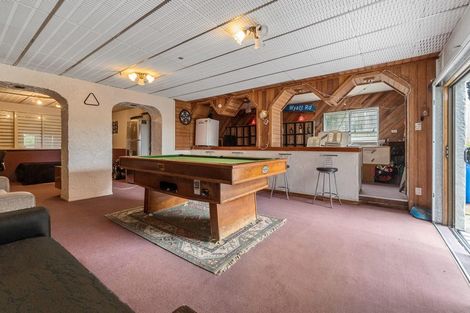 Photo of property in 79 Buscomb Avenue, Henderson, Auckland, 0610