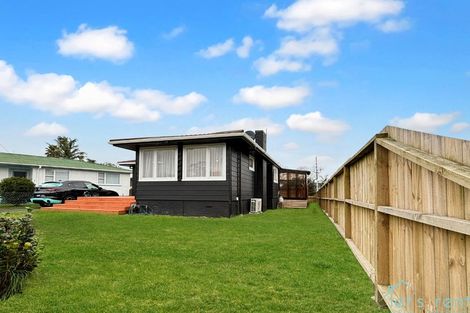 Photo of property in 11 Esmeralda Avenue, Avondale, Auckland, 1026