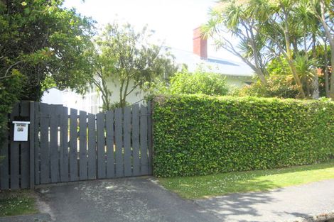 Photo of property in 77 Martin Avenue, Beckenham, Christchurch, 8023