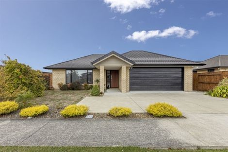 Photo of property in 108 Hillcrest Drive, Kelvin Grove, Palmerston North, 4414