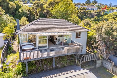Photo of property in 25 Thomas Street, Stokes Valley, Lower Hutt, 5019