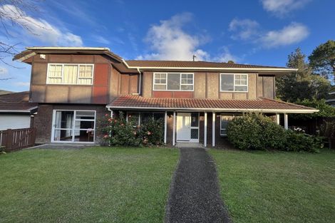 Photo of property in 11 Ravenstone Place, Chatswood, Auckland, 0626