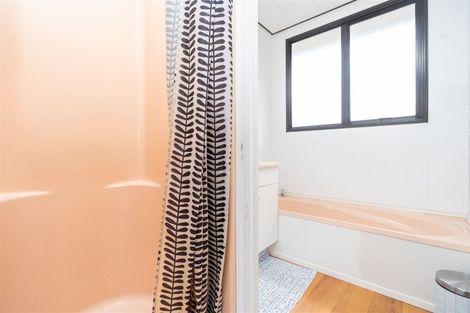 Photo of property in 31 Garland Drive, St Andrews, Hamilton, 3200