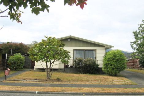 Photo of property in 83 Pasadena Crescent, Totara Park, Upper Hutt, 5018