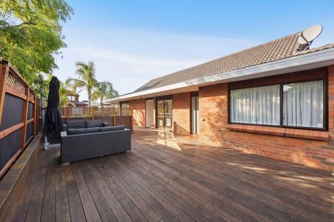 Photo of property in 5 Vintage Drive, Henderson, Auckland, 0612