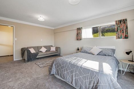 Photo of property in 18 Kennedy Avenue, Forrest Hill, Auckland, 0620