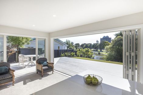 Photo of property in 107 Jickell Street, Hokowhitu, Palmerston North, 4410