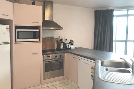 Photo of property in Grandstand Apartments, 12/80 Kent Terrace, Mount Victoria, Wellington, 6011