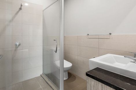 Photo of property in 16/5 Massey Avenue, Pukekohe, 2120