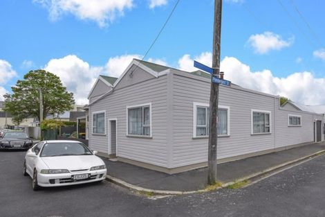 Photo of property in 29 Wesley Street, South Dunedin, Dunedin, 9012