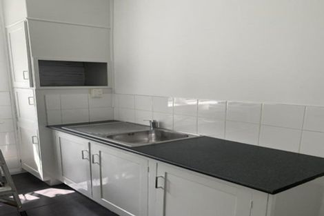 Photo of property in 7/9 Bell Street, Marton, 4710