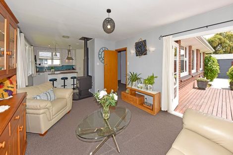 Photo of property in 16 Adams Place, Woolston, Christchurch, 8023