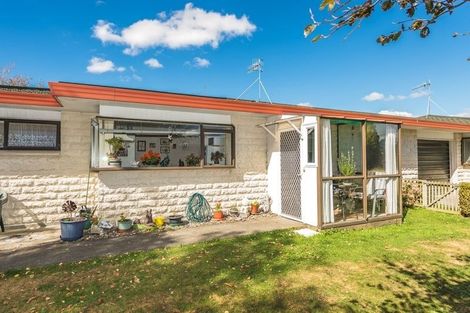 Photo of property in 16 Oaklea Avenue, Marton, 4710