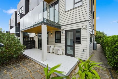 Photo of property in 4a Fowler Street, Northcote, Auckland, 0627