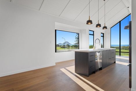 Photo of property in 16 Pacific Parade, Coastlands, Whakatane, 3120