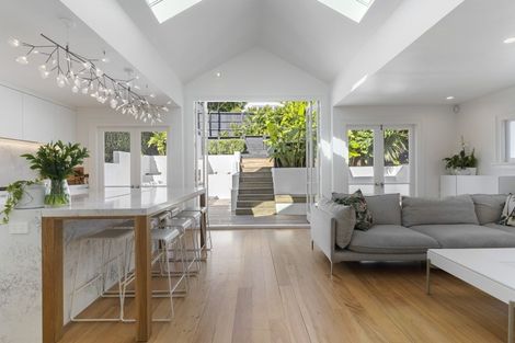 Photo of property in 82 Lincoln Street, Ponsonby, Auckland, 1021