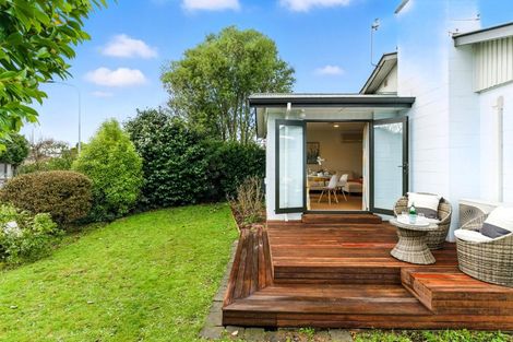 Photo of property in 19 Elwyn Place, Avonhead, Christchurch, 8042