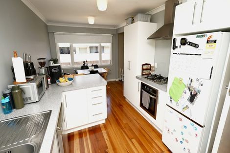 Photo of property in 20 Pitama Road, Awapuni, Palmerston North, 4412