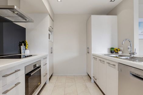 Photo of property in 3b The Oval, Hillmorton, Christchurch, 8024
