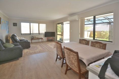 Photo of property in 125 Ballintoy Park Drive, Welcome Bay, Tauranga, 3175