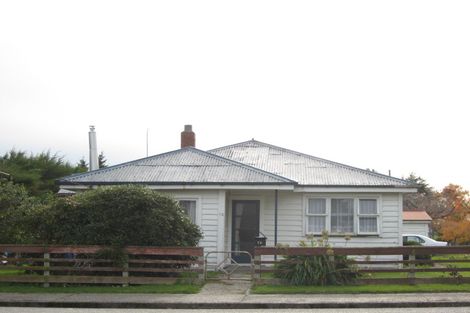 Photo of property in 76 Northumberland Street, Tapanui, 9522