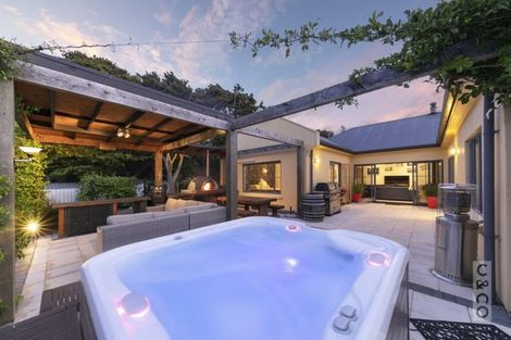 Photo of property in 31 Rosella Grove, Waimauku, 0812