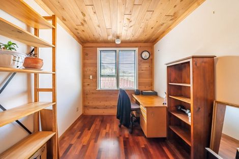 Photo of property in 2 Waiho Terrace, Elsdon, Porirua, 5022