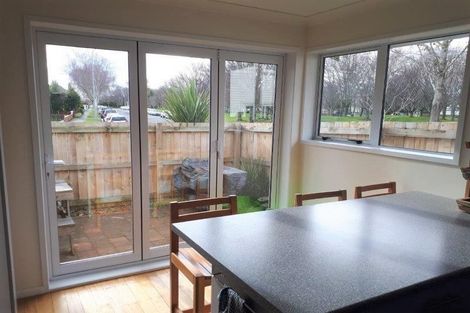 Photo of property in 39 Parkstone Avenue, Ilam, Christchurch, 8041