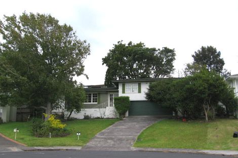 Photo of property in 17 Madison Place, Forrest Hill, Auckland, 0620