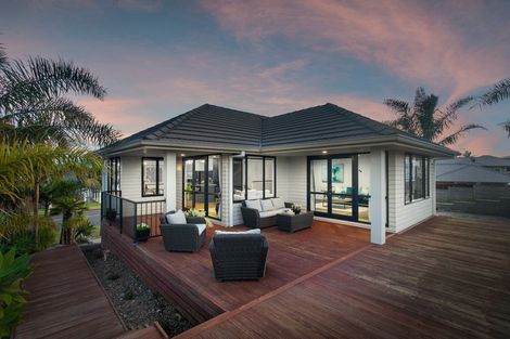 Photo of property in 4 Fishermans Drive, Coastlands, Whakatane, 3120