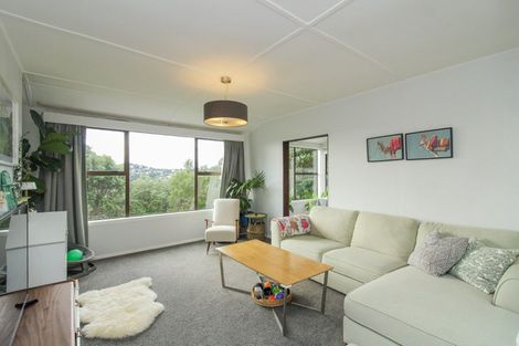 Photo of property in 1 Sidlaw Street, Strathmore Park, Wellington, 6022