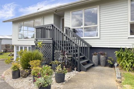 Photo of property in 52 Kirkbride Road, Mangere, Auckland, 2022
