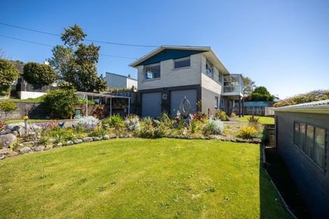 Photo of property in 5 Ngapapa Street, Urenui, 4375