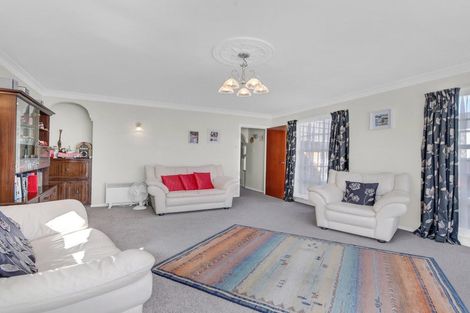 Photo of property in 32 Hillcrest Place, Avonhead, Christchurch, 8042