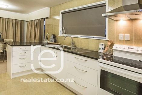 Photo of property in 26 Priestley Drive, Bucklands Beach, Auckland, 2014