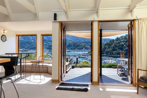 Photo of property in 3a Milton Terrace, Picton, 7220