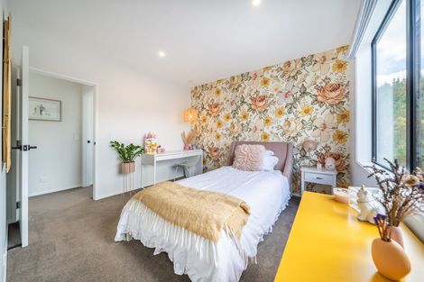 Photo of property in 15 Weatherdeck Close, Whitby, Porirua, 5024